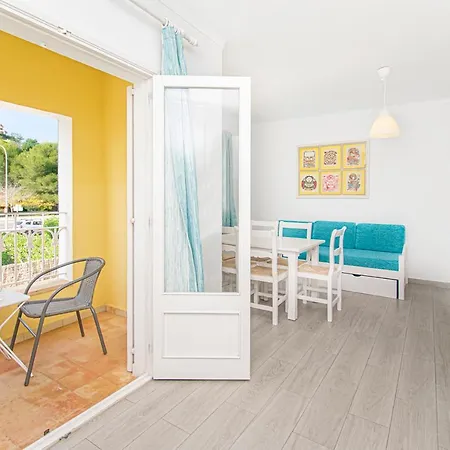 Falco Aparthotel *
