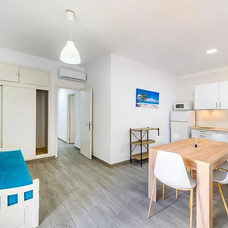 Falco Aparthotel 4*